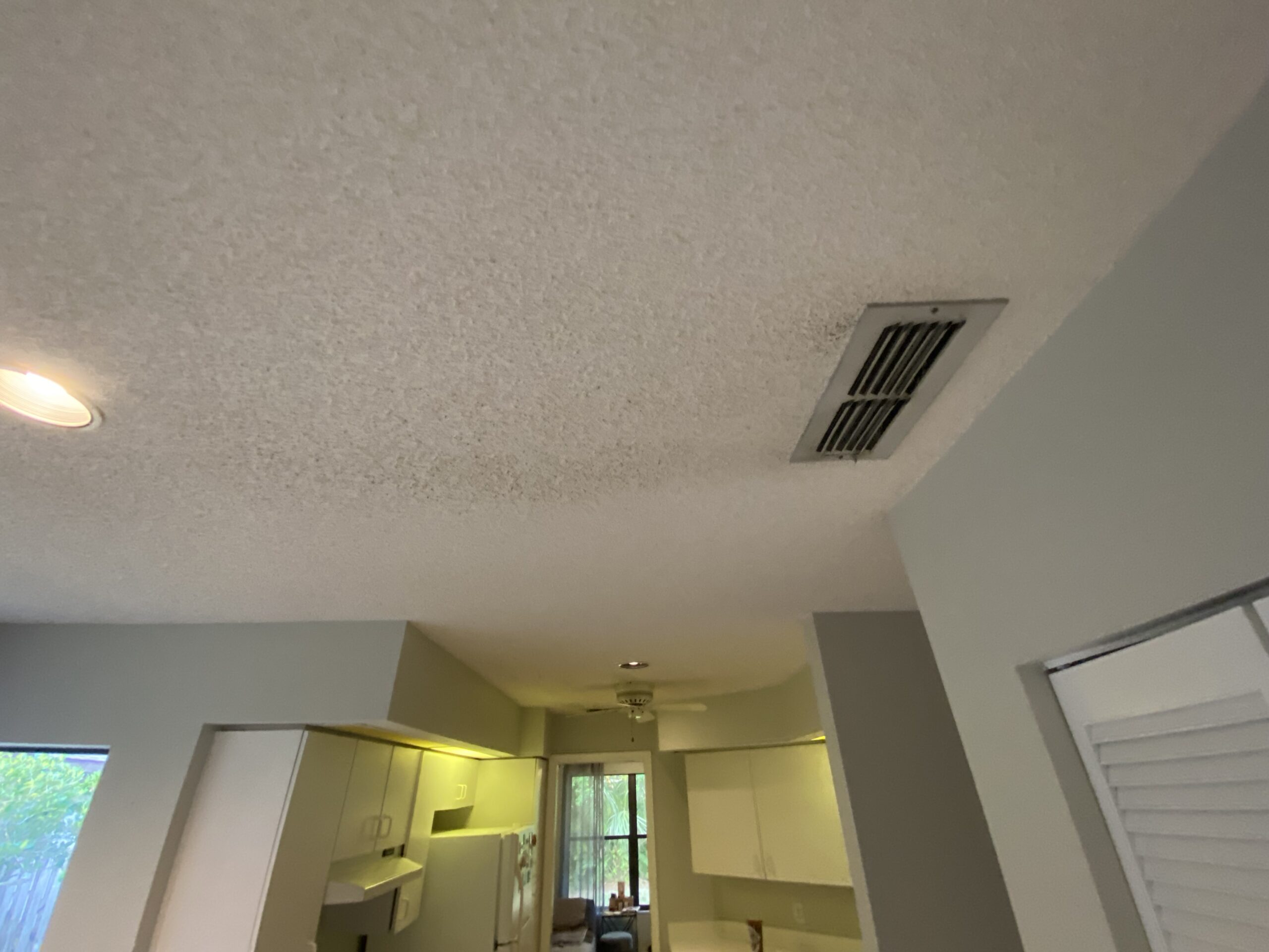 Dirty Popcorn ceiling before popcorn ceiling removal in Sarasota