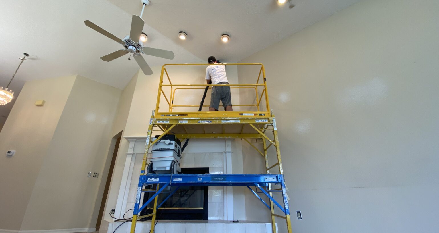 Popcorn Ceiling Removal in Sarasota: Watch Our Process